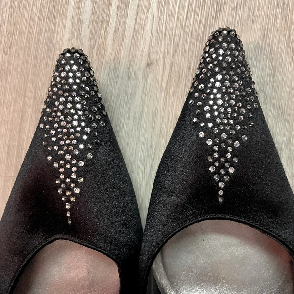 Stuart Weitzman Size 7M Rhinestone Embellished Black Satin Pumps - Picture 3 of 6